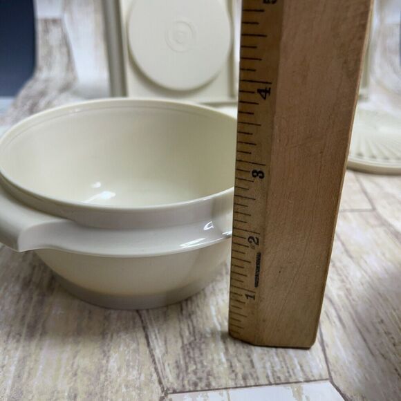 Vintage TUPPERWARE two 1323 Condiment Bowls W/Lids 812 Caddy 1550 spoon - Picture 10 of 16